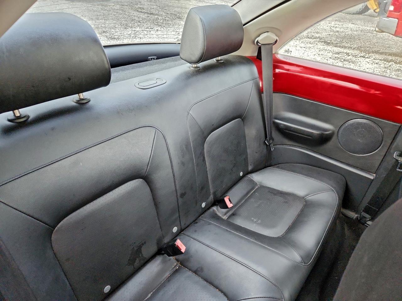 2009 VOLKSWAGEN NEW BEETLE S photo 10