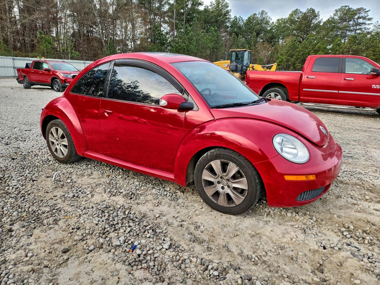 2009 VOLKSWAGEN NEW BEETLE S photo 4