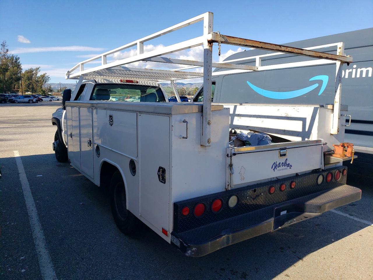 2006 CHEVROLET SILVERADO C3500 photo 2