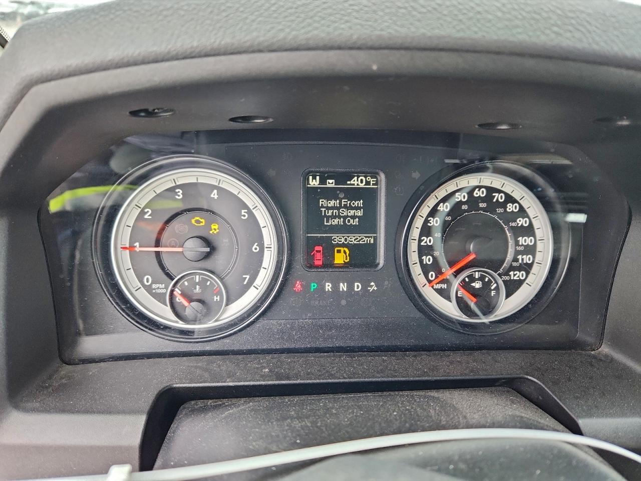 2014 RAM 1500 SLT photo 9
