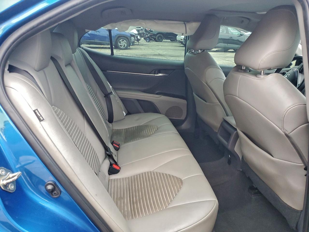 2020 TOYOTA CAMRY SE photo 19
