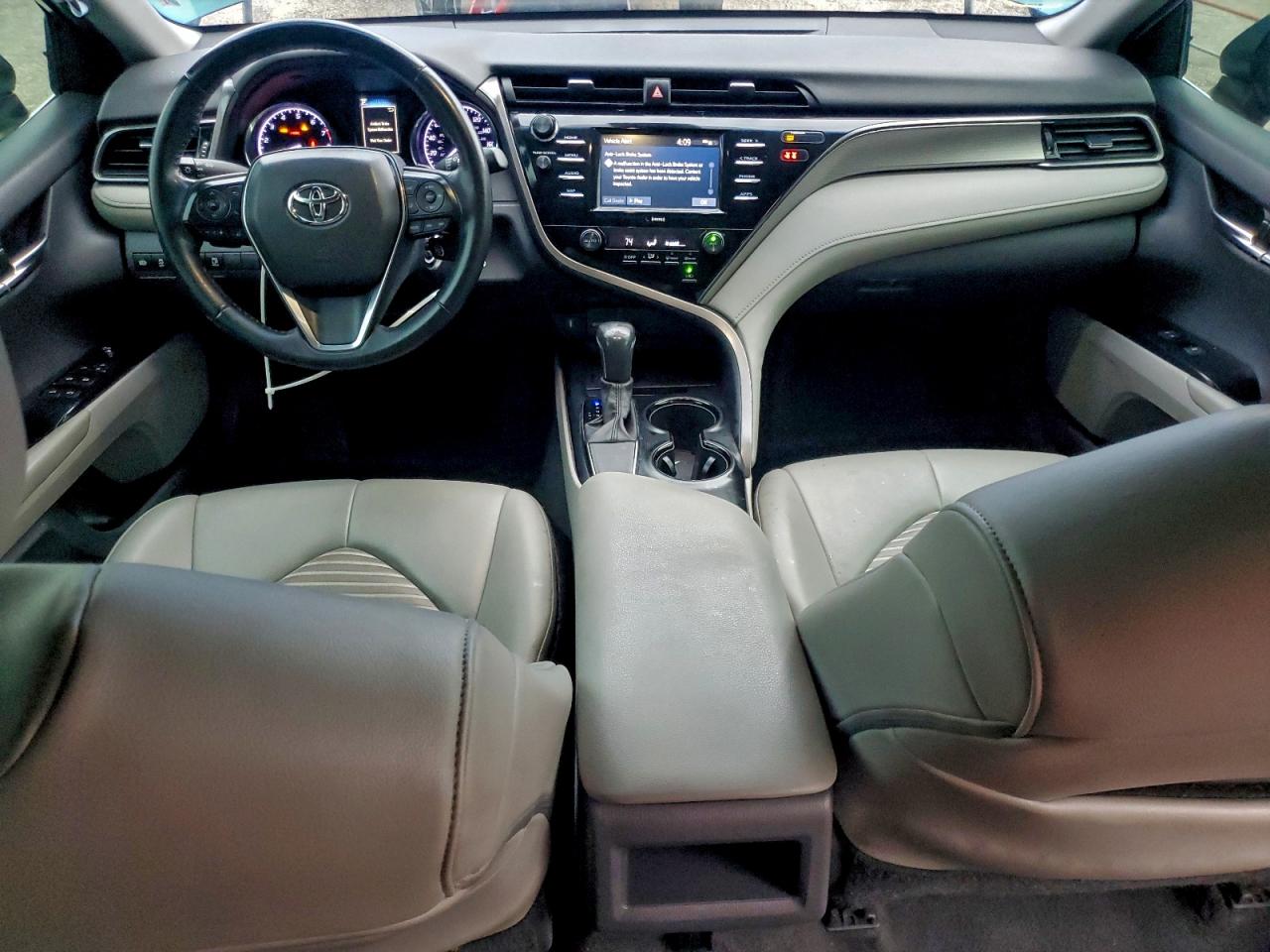 2020 TOYOTA CAMRY SE photo 15