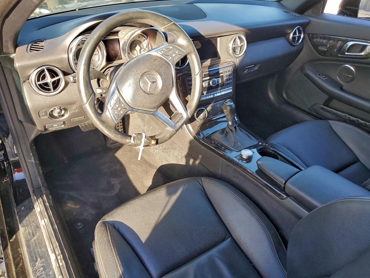 2015 MERCEDES-BENZ SLK 250 photo 15