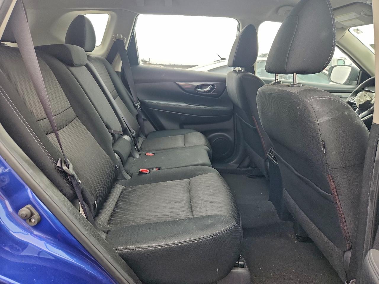 2017 NISSAN ROGUE S photo 28