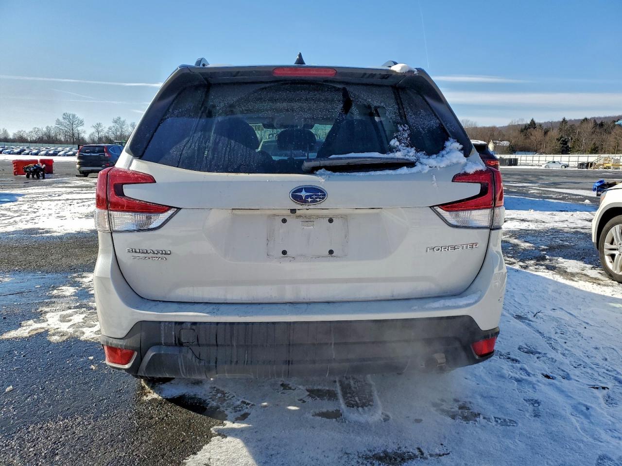 2024 SUBARU FORESTER PREMIUM photo 6