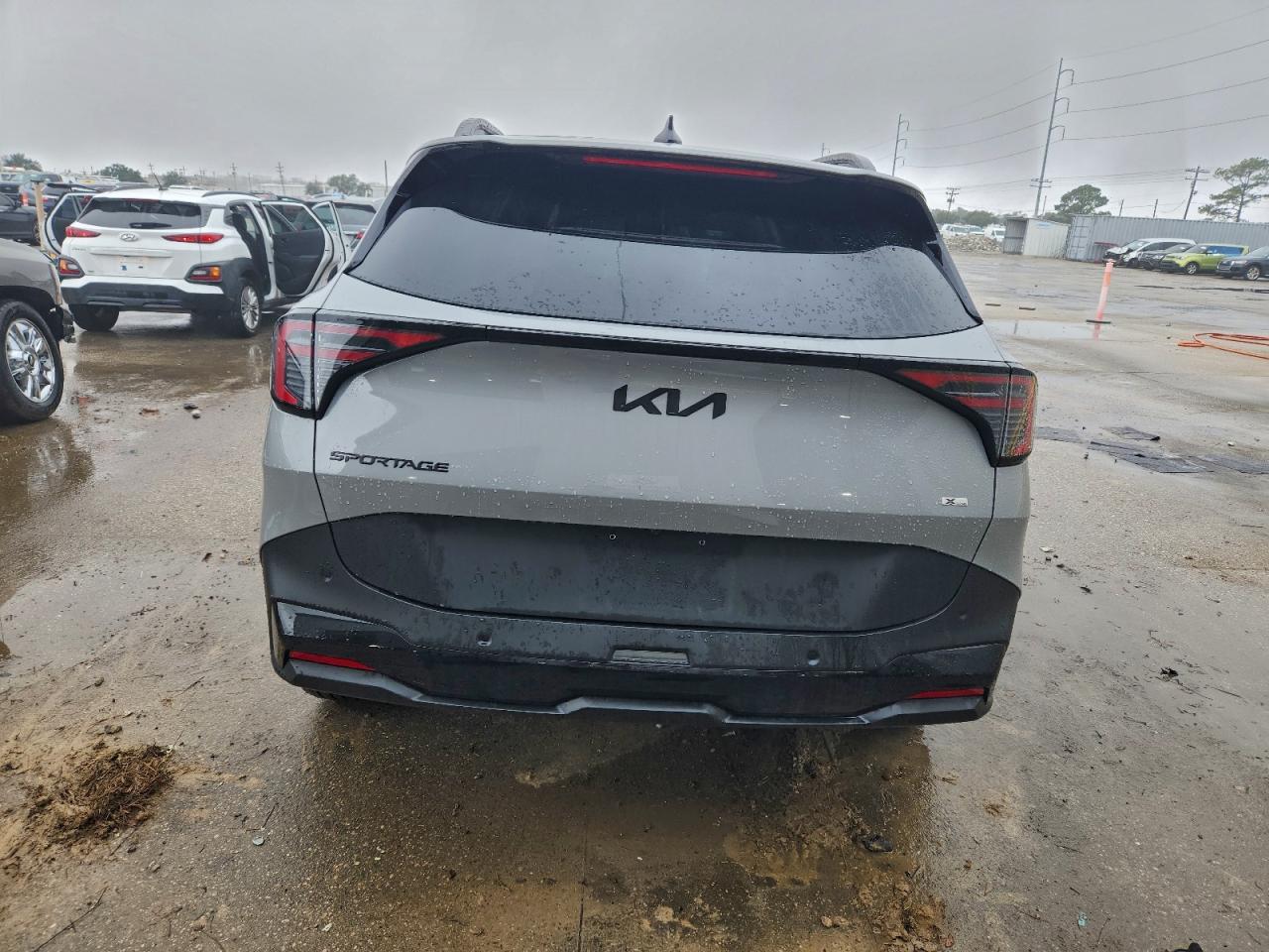 2026 KIA SPORTAGE X LINE photo 6