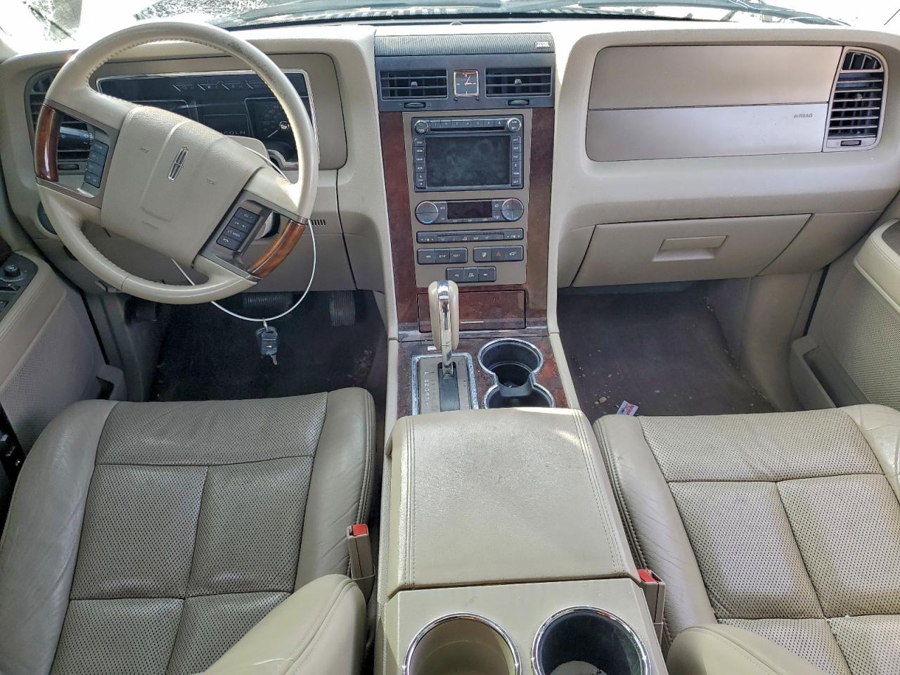 2012 LINCOLN NAVIGATOR photo 8