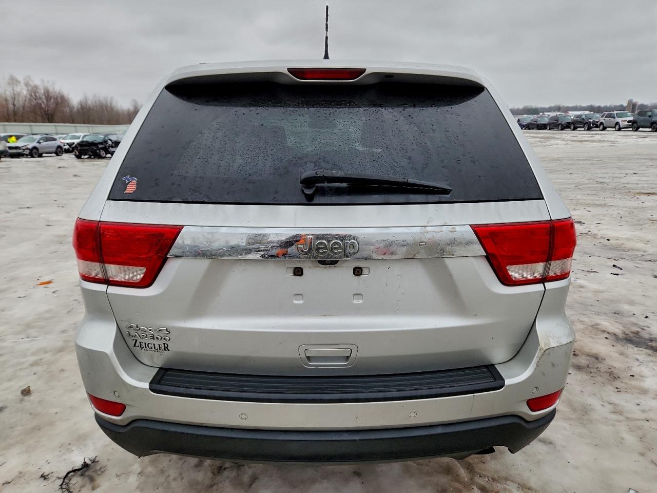 2011 JEEP GRAND CHEROKEE LAREDO photo 16
