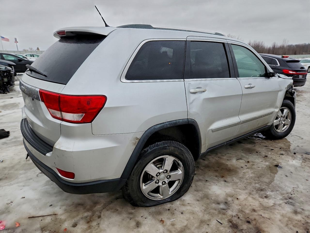 2011 JEEP GRAND CHEROKEE LAREDO photo 7