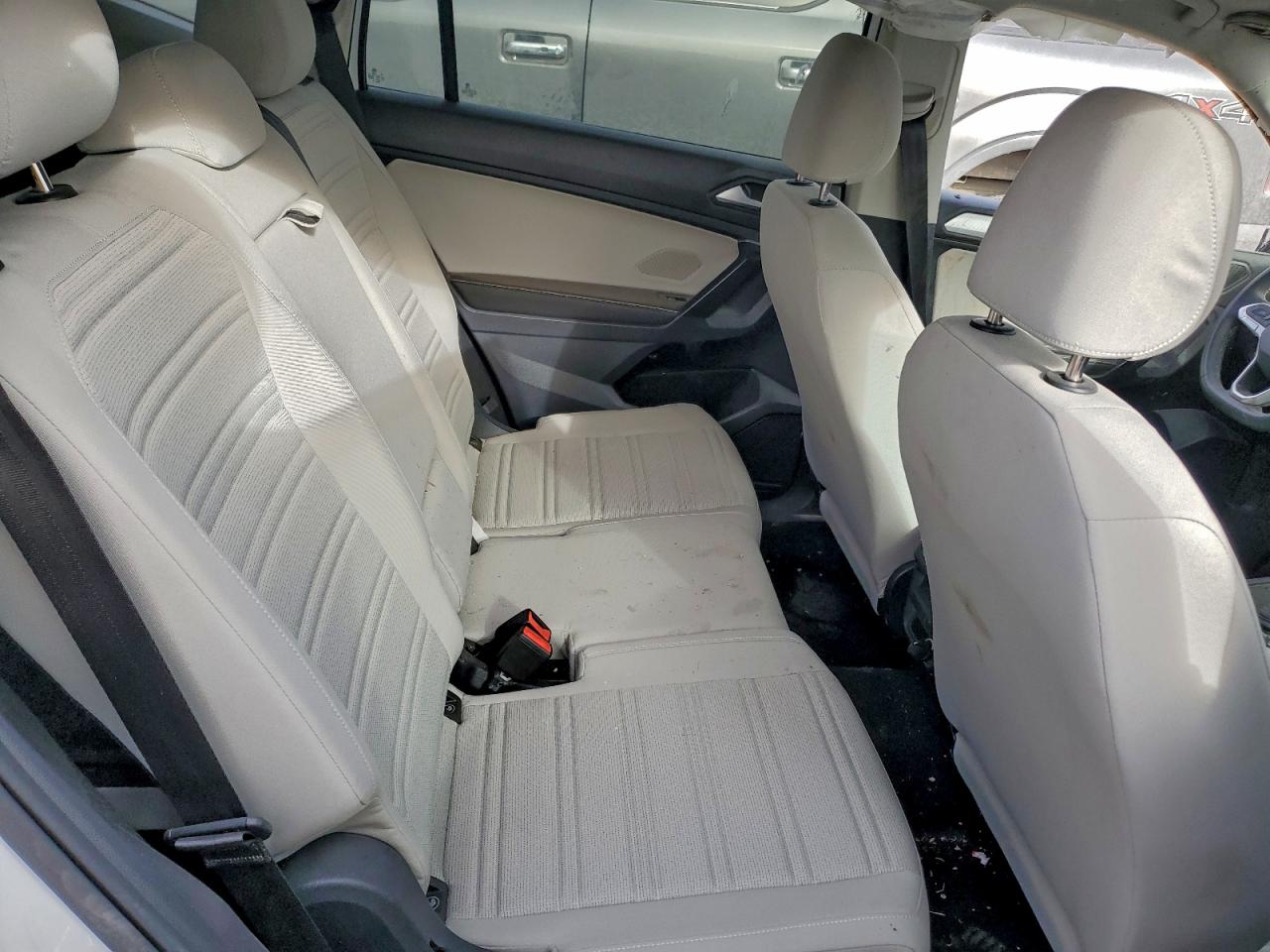 2024 VOLKSWAGEN TIGUAN S photo 28