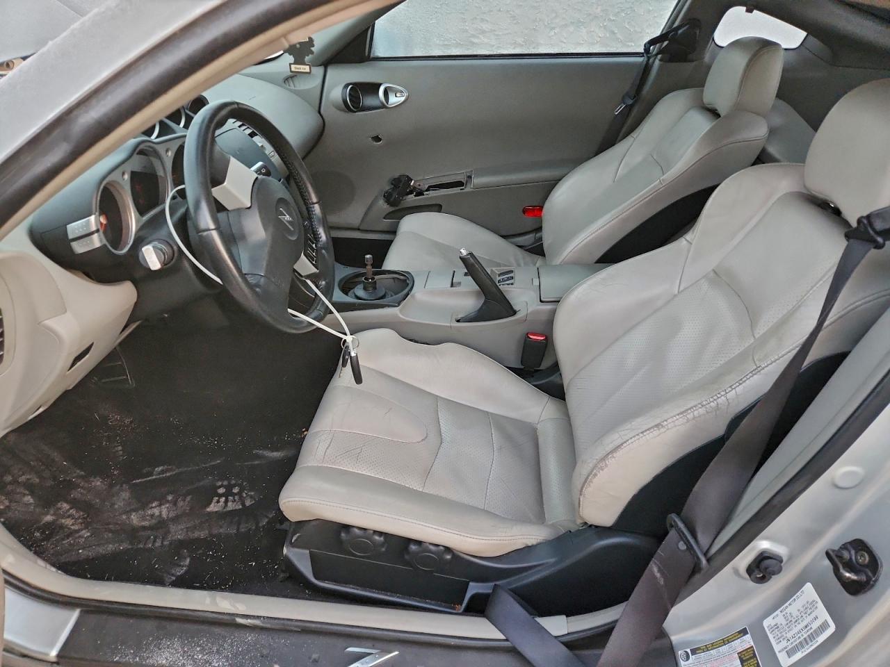 2005 NISSAN 350Z COUPE photo 13