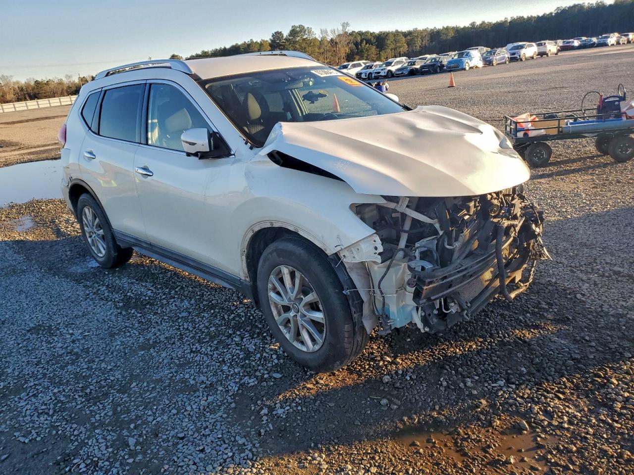 2018 NISSAN ROGUE S photo 4