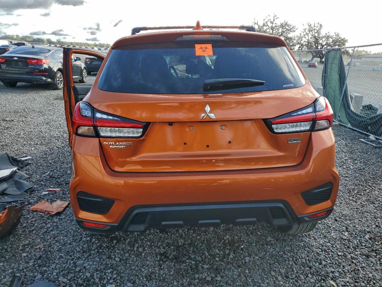 2025 MITSUBISHI OUTLANDER SPORT S photo 16