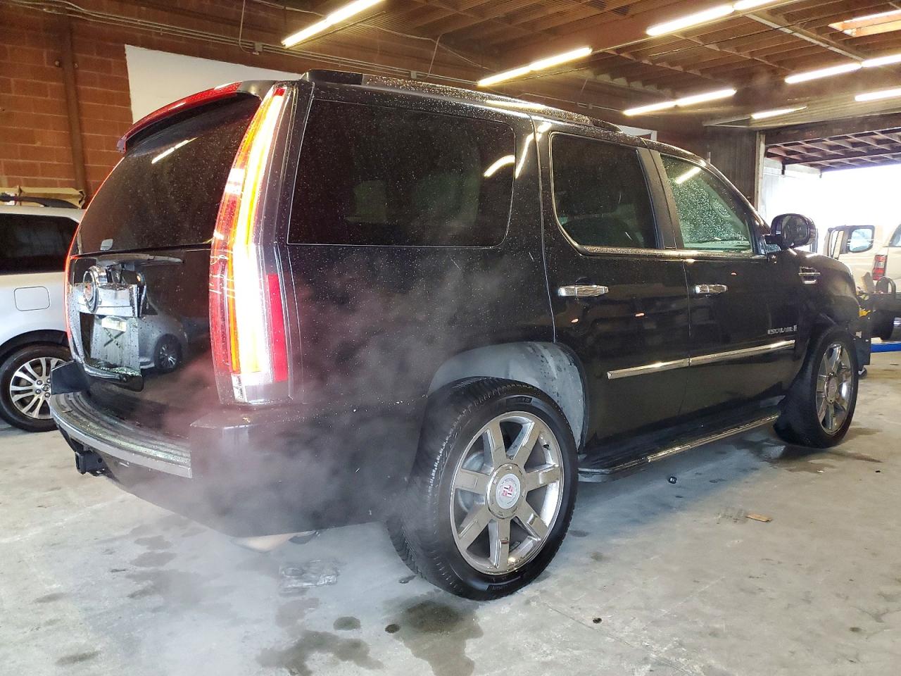 2007 CADILLAC ESCALADE LUXURY photo 7