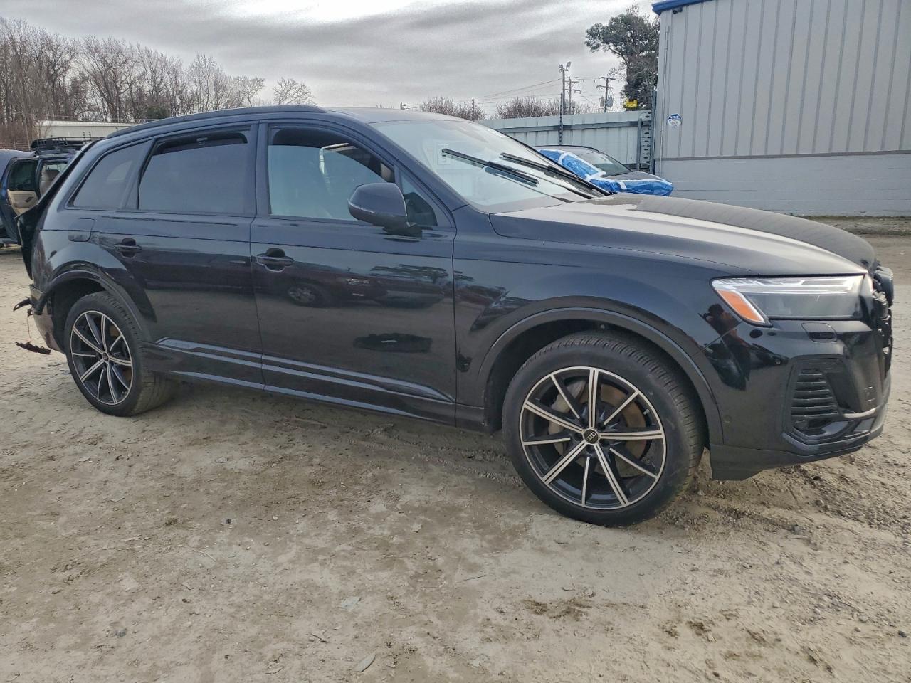 2025 AUDI Q7 PREMIUM PLUS photo 4