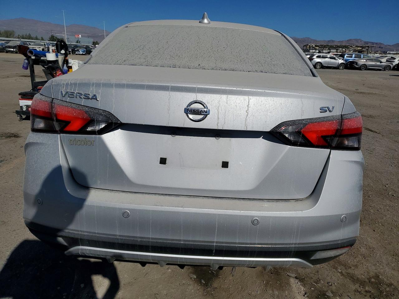 2021 NISSAN VERSA SV photo 16