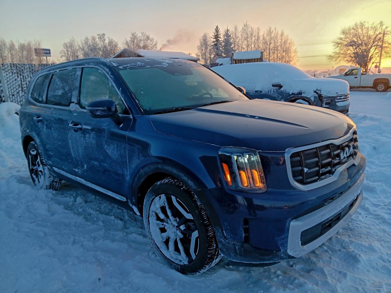 2025 KIA TELLURIDE S photo 4