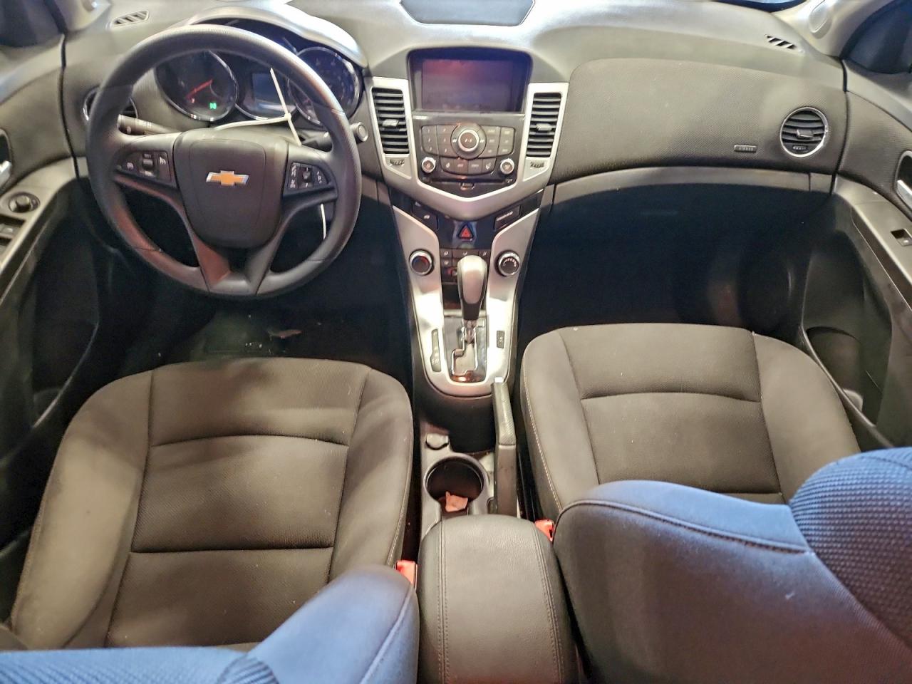 2015 CHEVROLET CRUZE LT photo 8