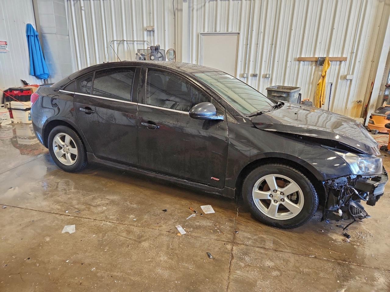 2015 CHEVROLET CRUZE LT photo 4