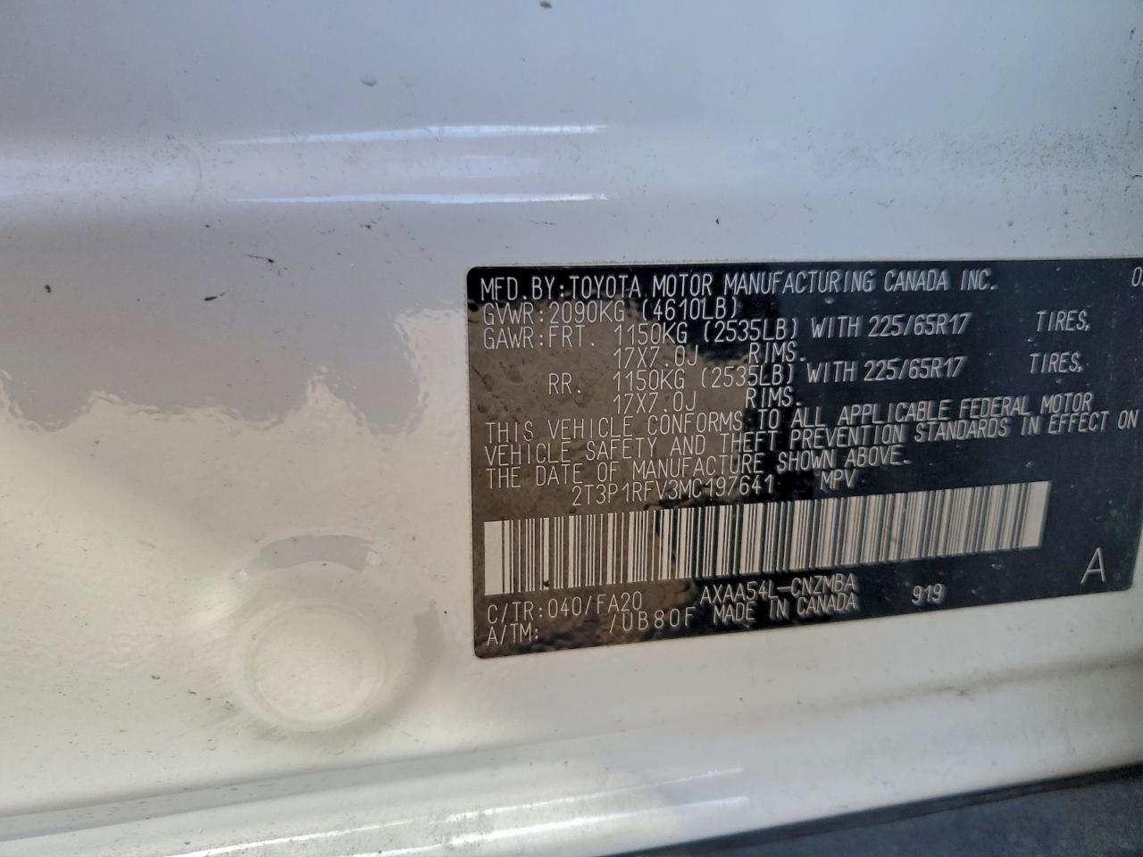 2021 TOYOTA RAV4 XLE photo 13