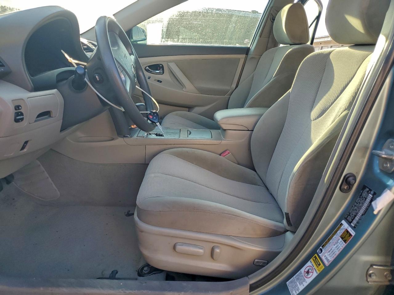 2010 TOYOTA CAMRY BASE photo 19