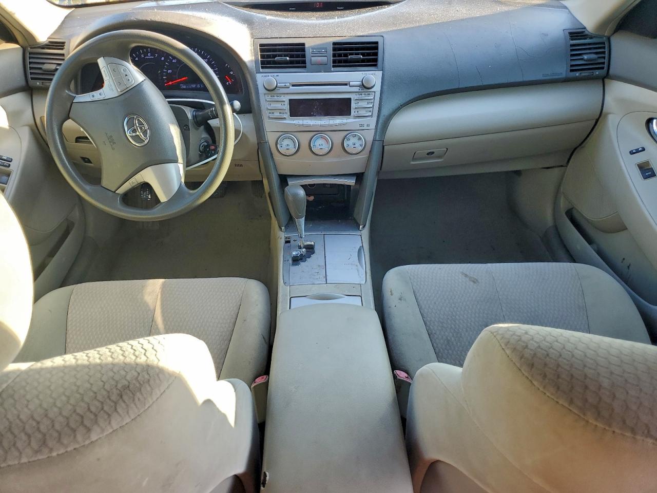 2010 TOYOTA CAMRY BASE photo 22