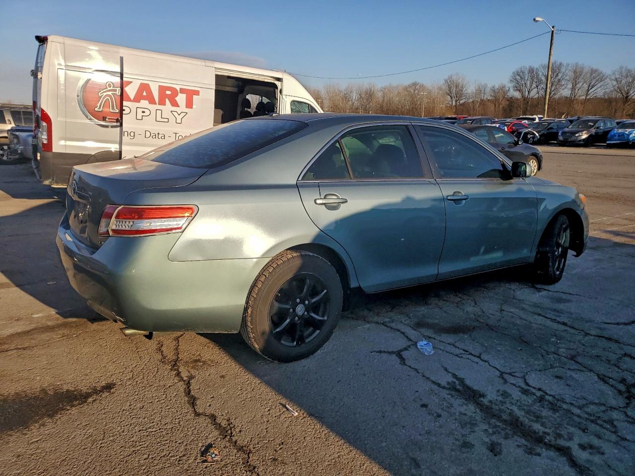 2010 TOYOTA CAMRY BASE photo 7