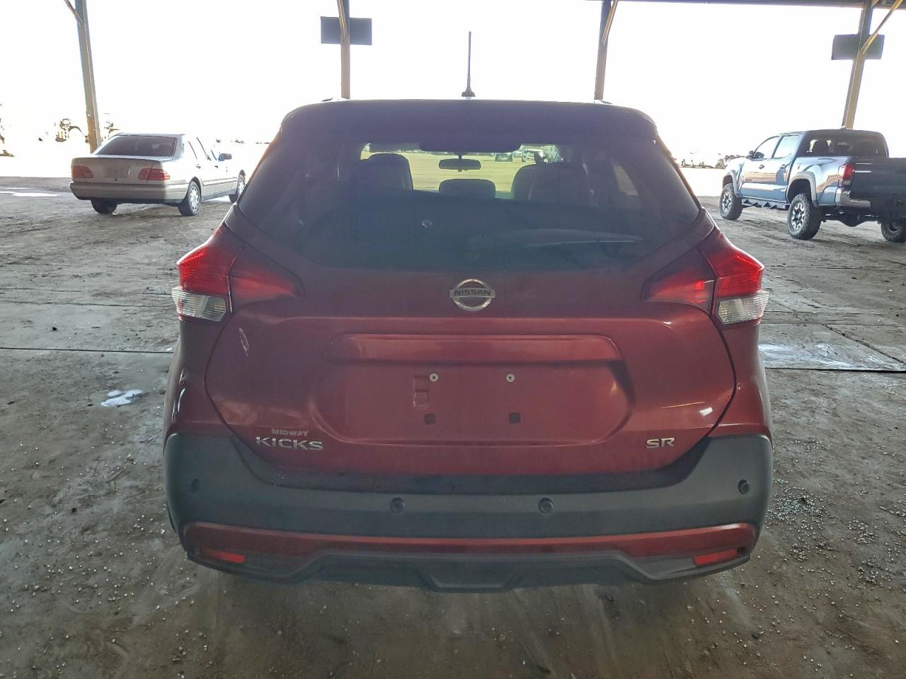 2020 NISSAN KICKS SR photo 11