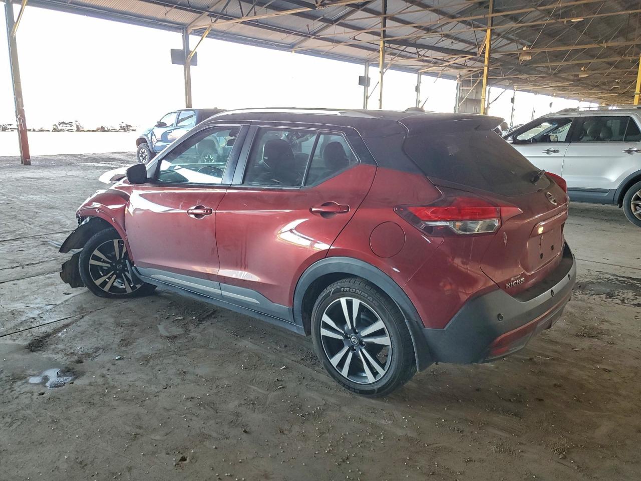 2020 NISSAN KICKS SR photo 3