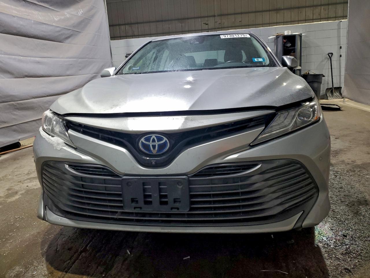 2020 TOYOTA CAMRY XLE photo 5