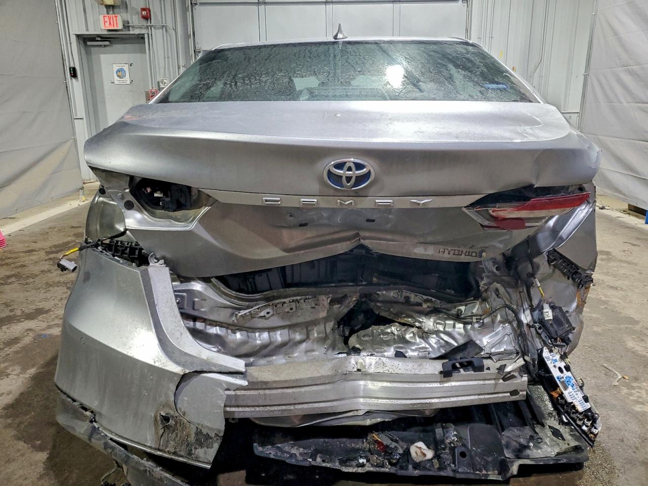 2020 TOYOTA CAMRY XLE photo 6