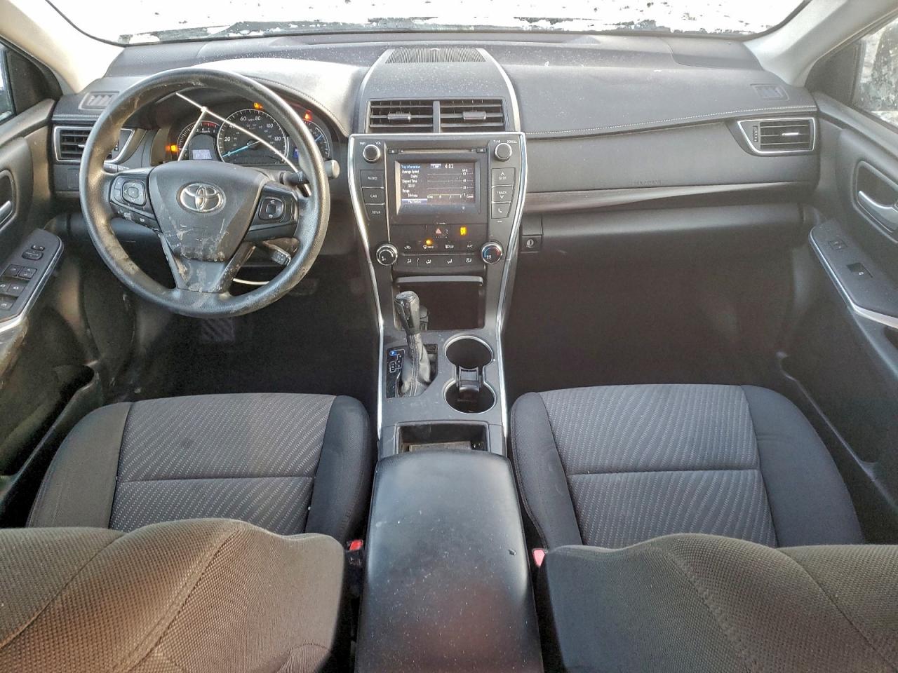 2015 TOYOTA CAMRY LE photo 8