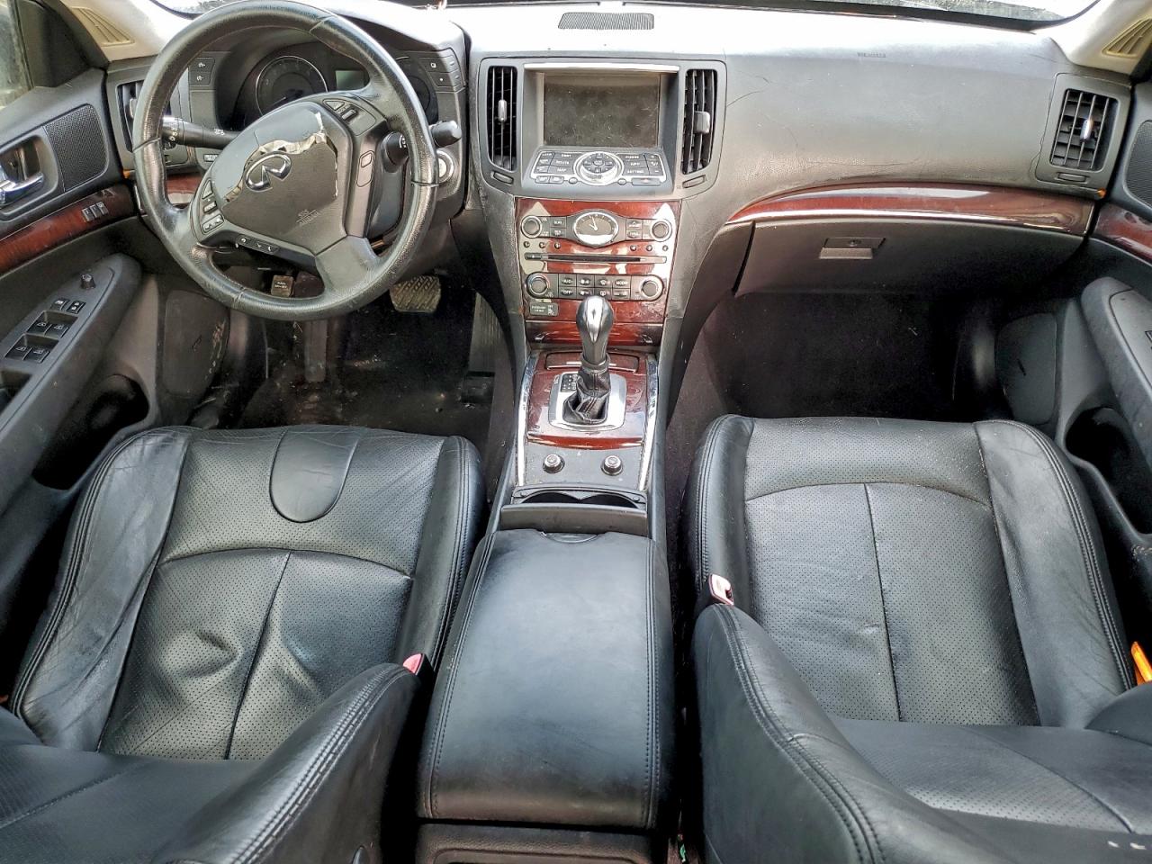 2011 INFINITI G37 BASE photo 8