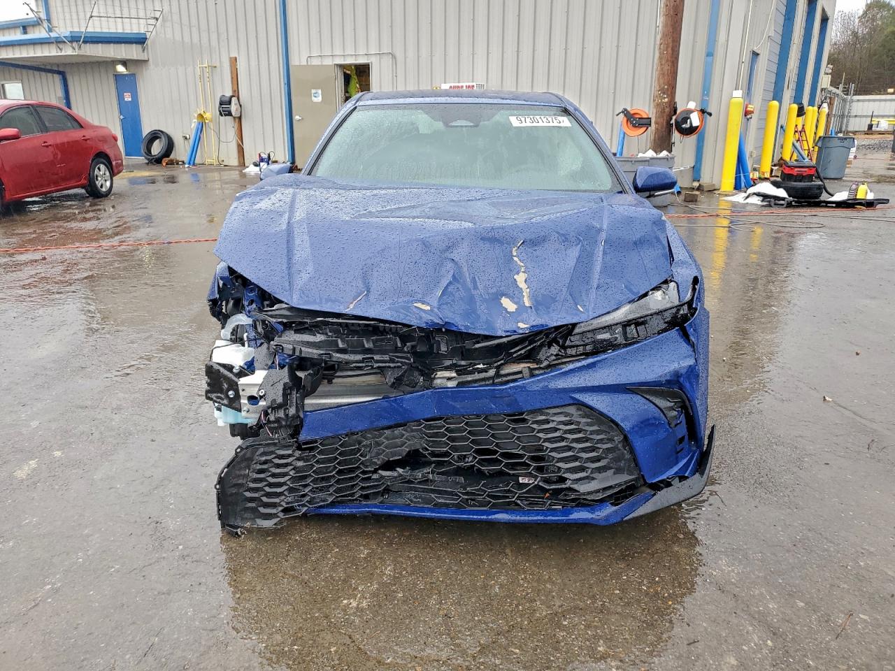 2025 TOYOTA CAMRY SE photo 5