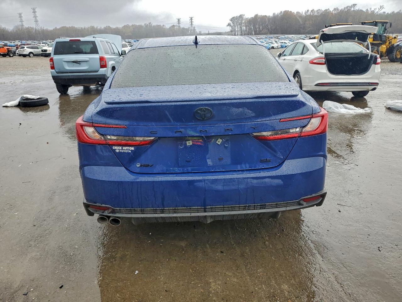 2025 TOYOTA CAMRY SE photo 6