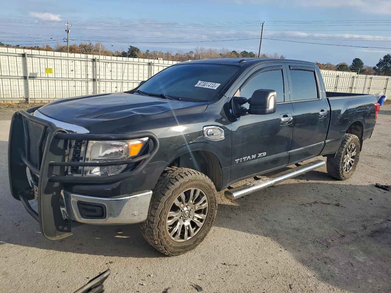 2017 NISSAN TITAN XD
