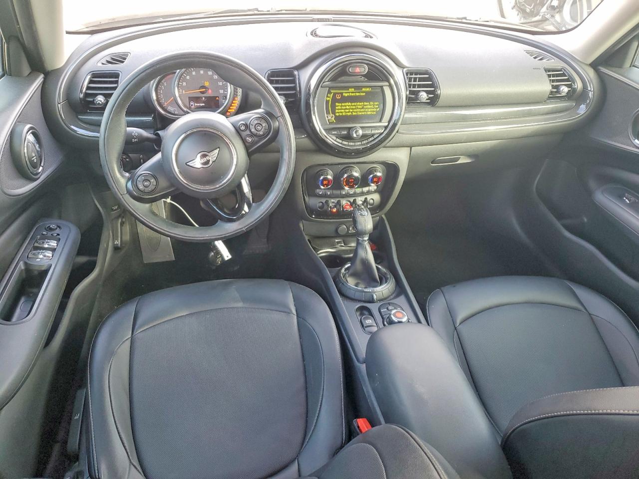 2016 MINI COOPER CLUBMAN photo 22