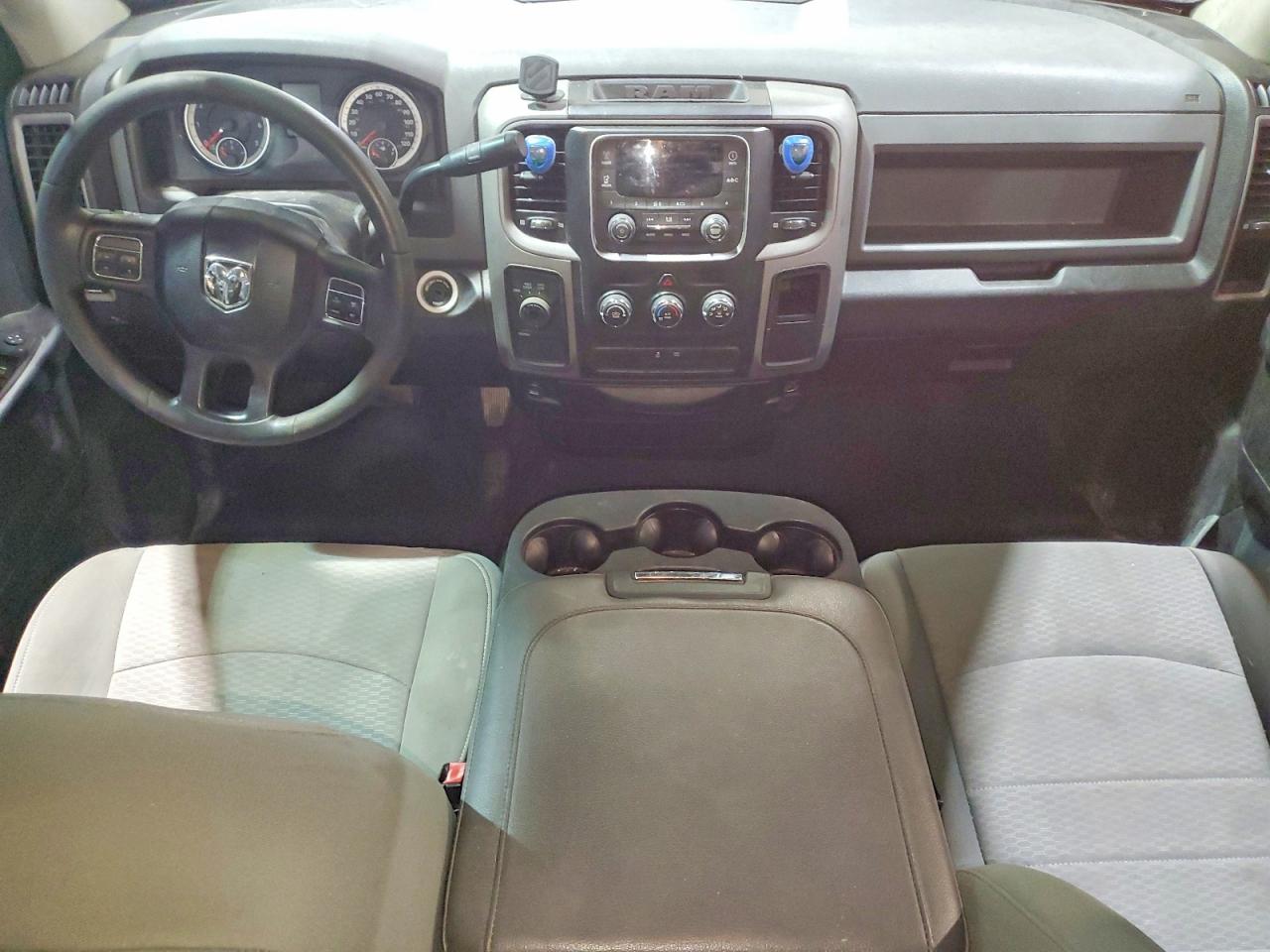 2017 RAM 1500 ST photo 8