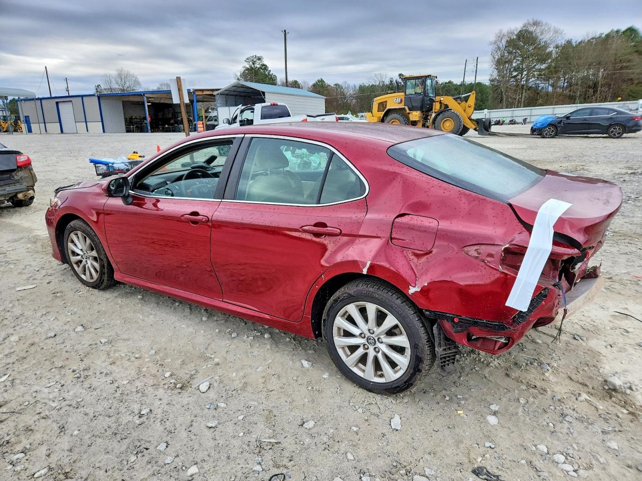 2018 TOYOTA CAMRY L photo 4