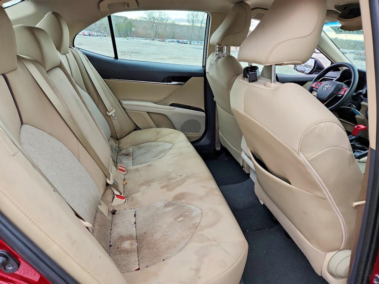 2018 TOYOTA CAMRY L photo 28