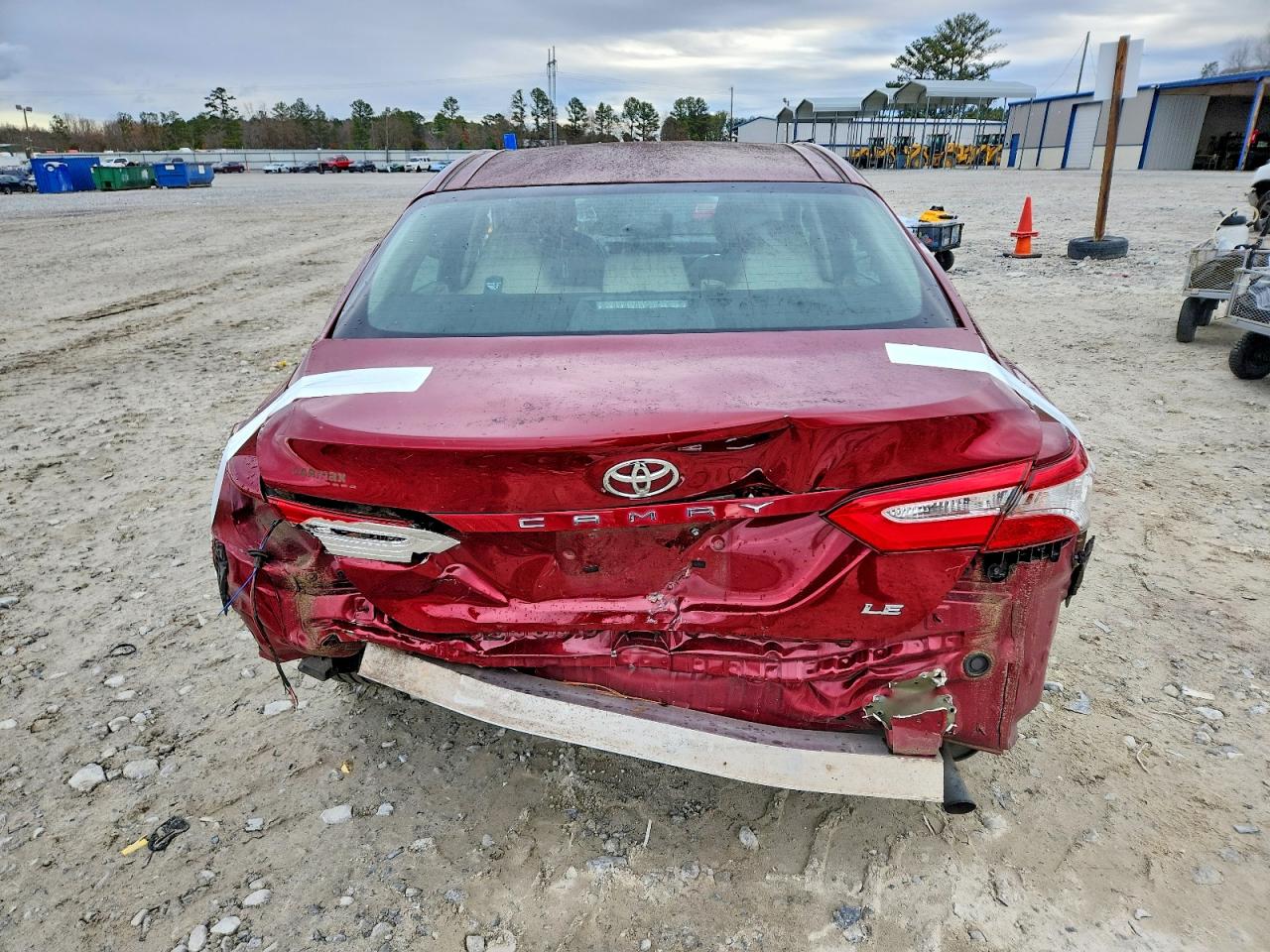 2018 TOYOTA CAMRY L photo 16