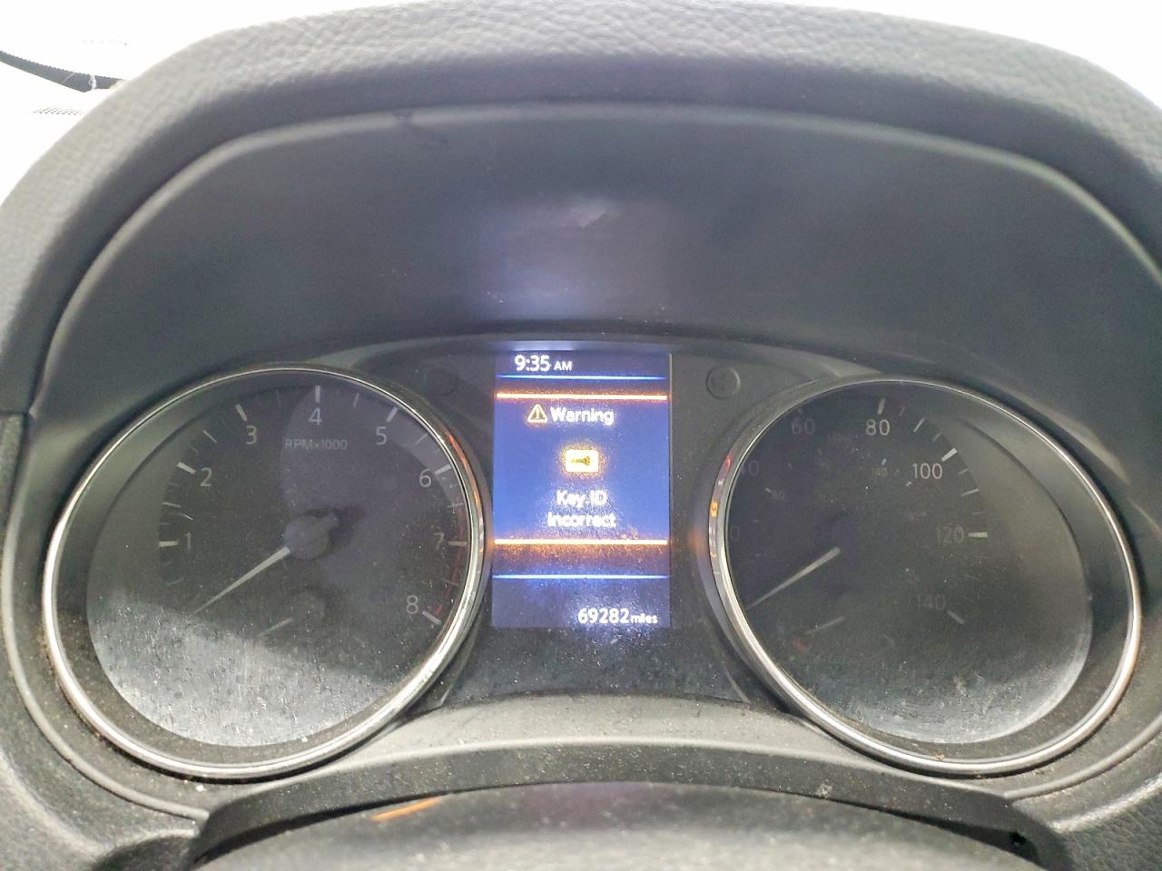 2018 NISSAN ROGUE S photo 9