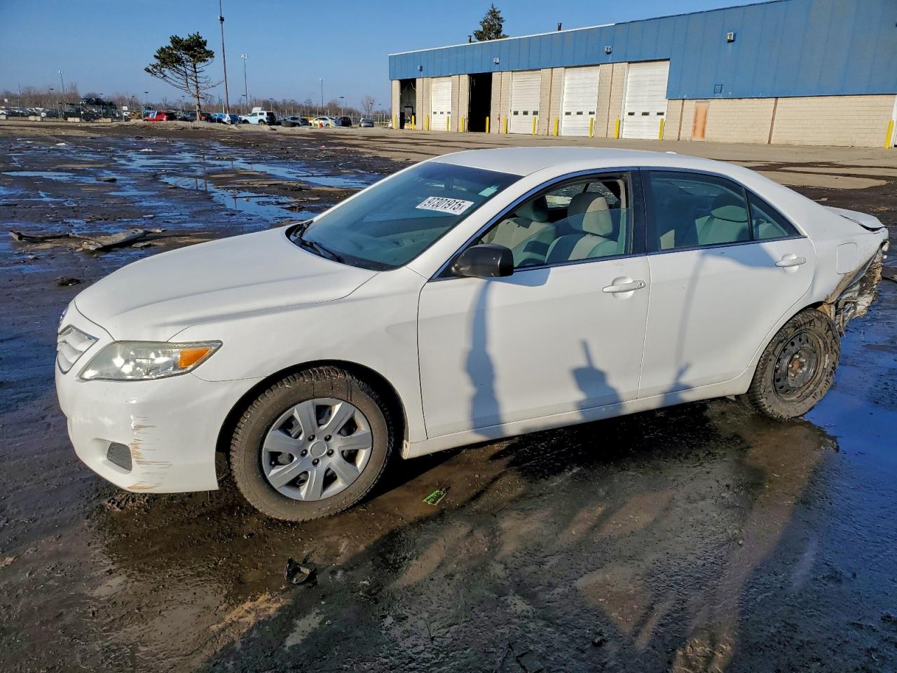 2011 TOYOTA CAMRY