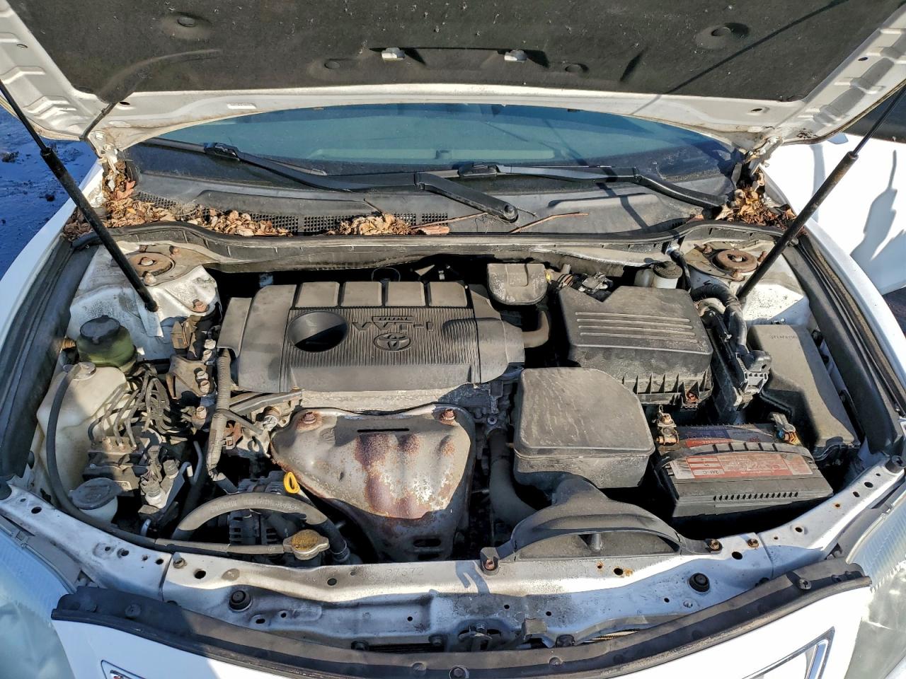 2011 TOYOTA CAMRY BASE photo 11