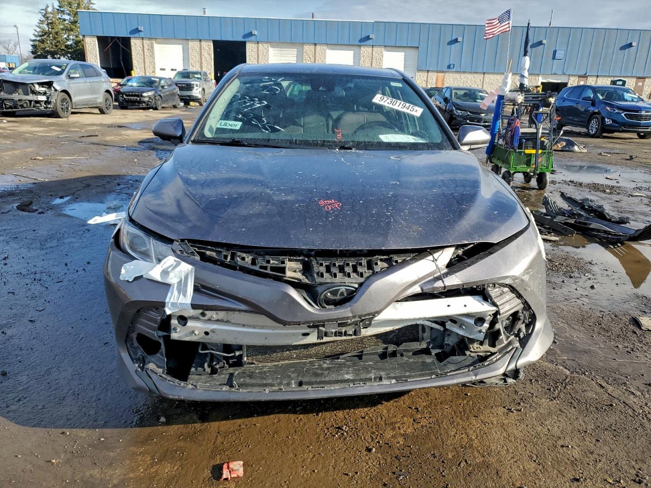 2020 TOYOTA CAMRY LE photo 5