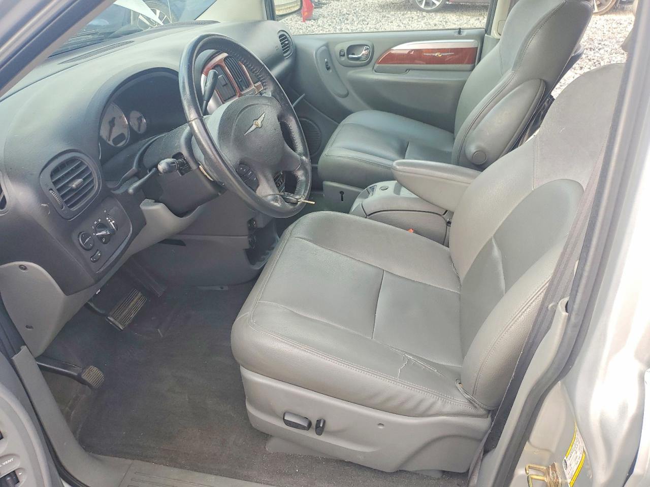 2005 CHRYSLER TOWN & COUNTRY LIMITED photo 7