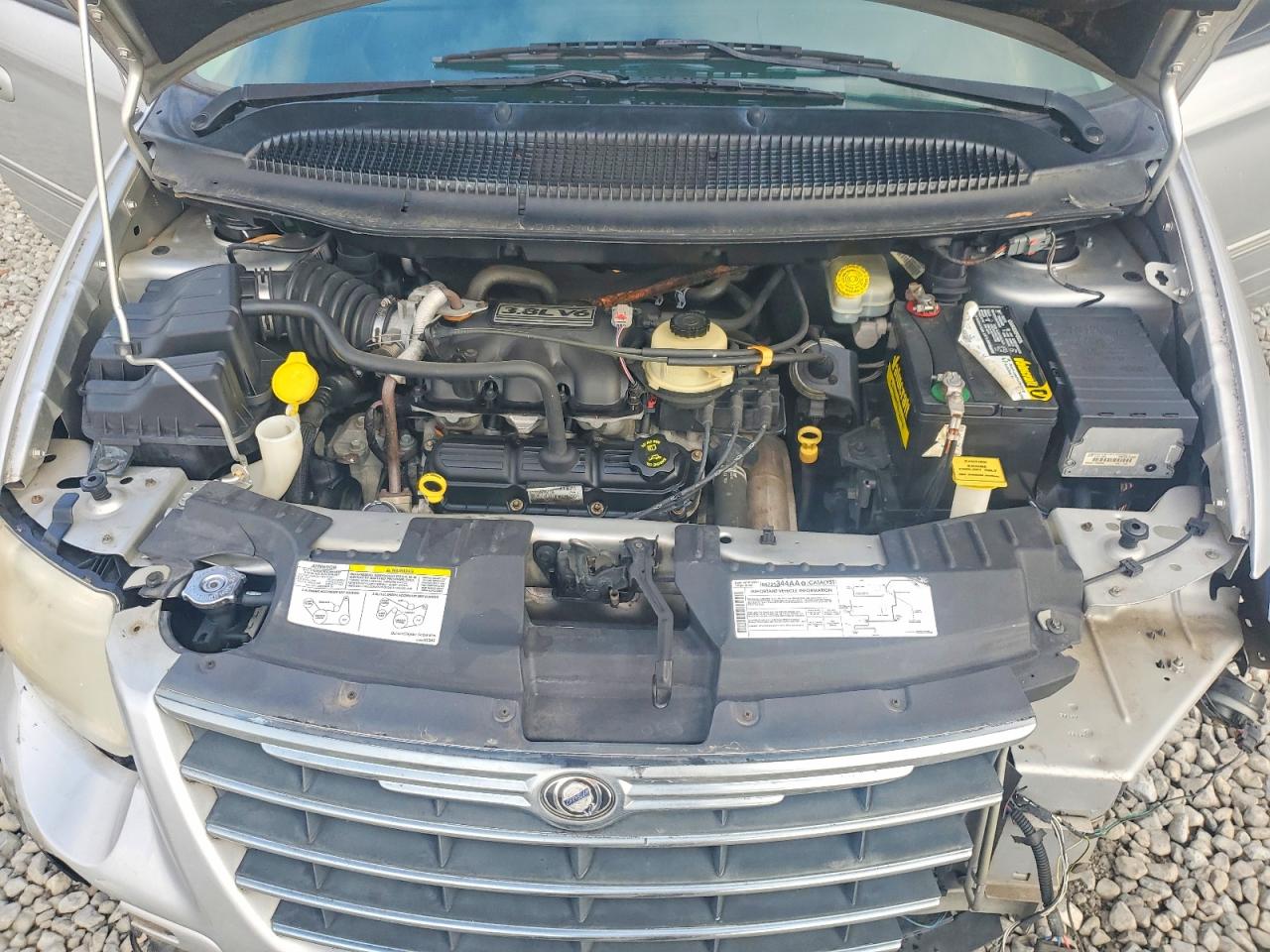 2005 CHRYSLER TOWN & COUNTRY LIMITED photo 12