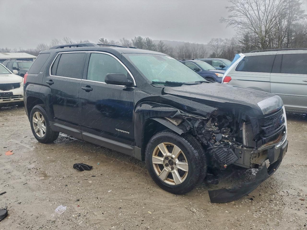 2013 GMC TERRAIN SLT photo 4