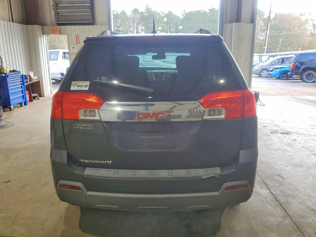 2011 GMC TERRAIN SLE photo 6