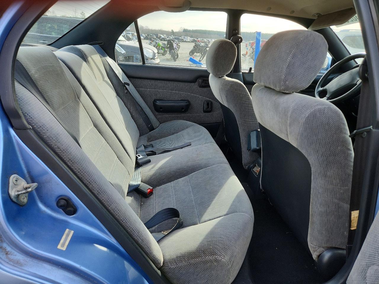 1996 TOYOTA COROLLA DX photo 10